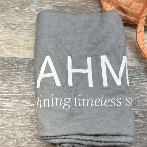 Brahmin Peach and Beige Shoulder Bag - Picture 14 of 16